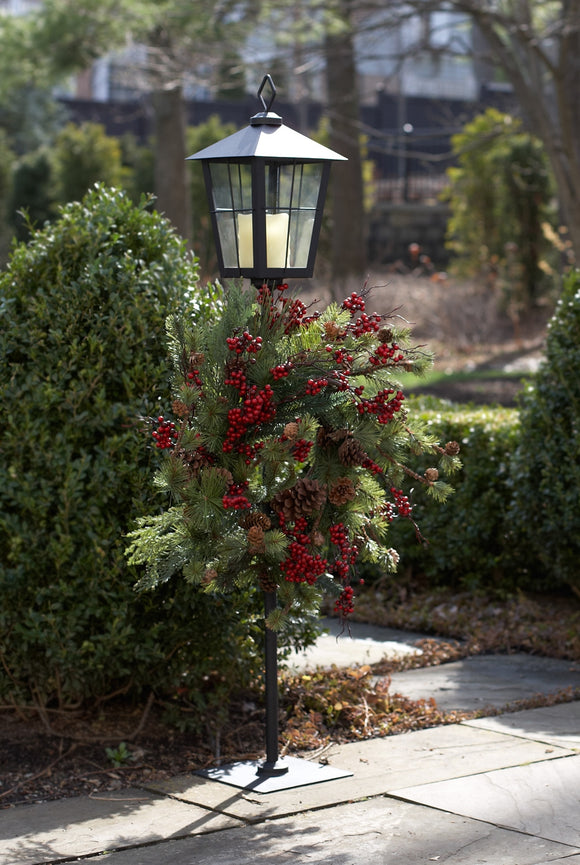 Metal Lantern Post with Wreath Holder 43.25